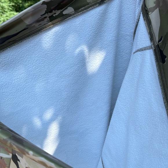 UNDER ARMOUR CAMO HOODIE - Picture 13 of 14